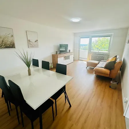 Panorama - 5 Einzelbetten, Kueche, Balkon, Parkplatz, Aufzug, Wlan *