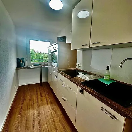 Panorama - 5 Einzelbetten, Kueche, Balkon, Parkplatz, Aufzug, Wlan アパート *